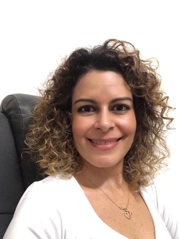 Carolina Raquel D. Mello Justo